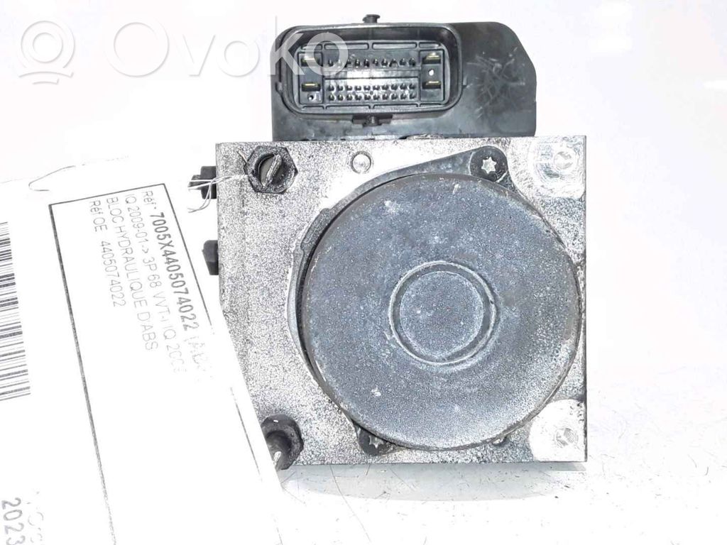 Toyota iQ Bomba de ABS 