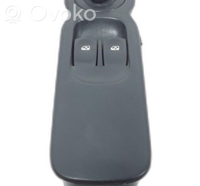 Renault Modus Electric window control switch 