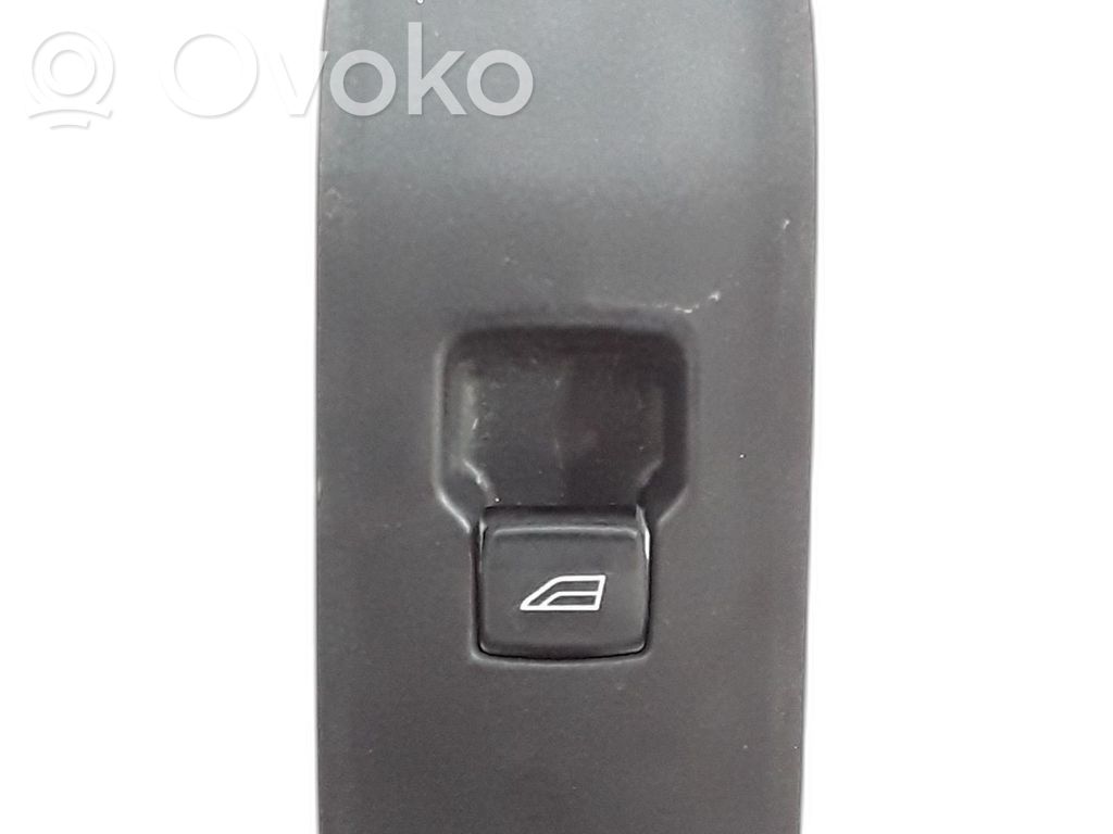 Volvo V50 Przyciski szyb 