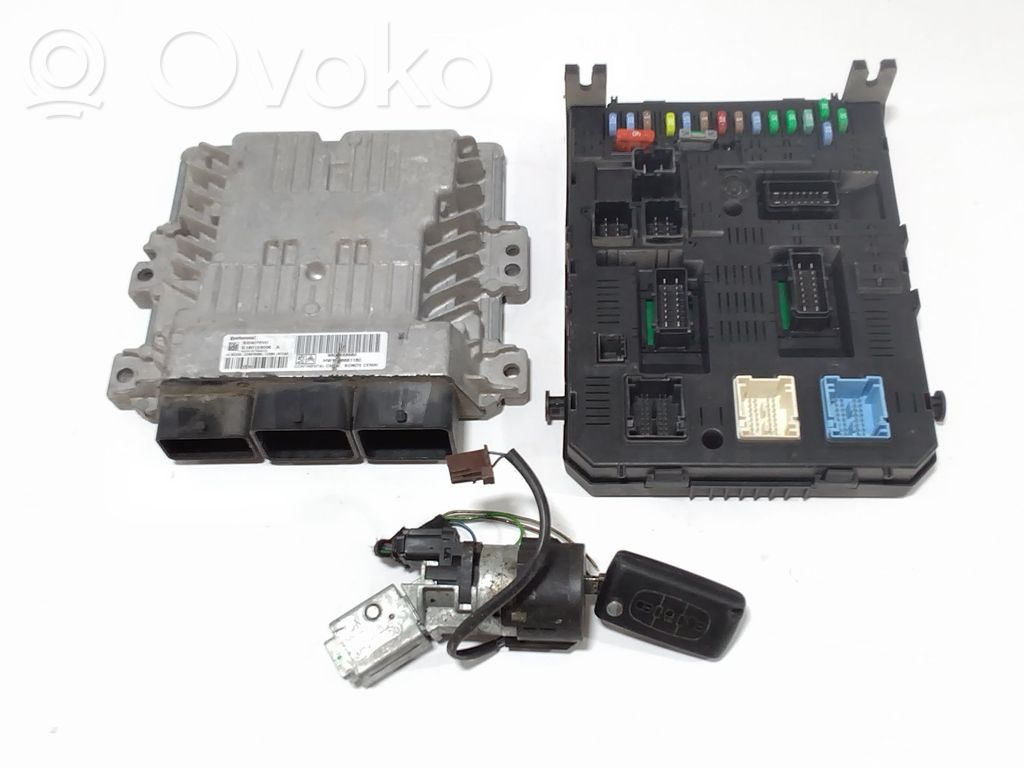 Citroen C4 I Picasso Engine ECU kit and lock set 