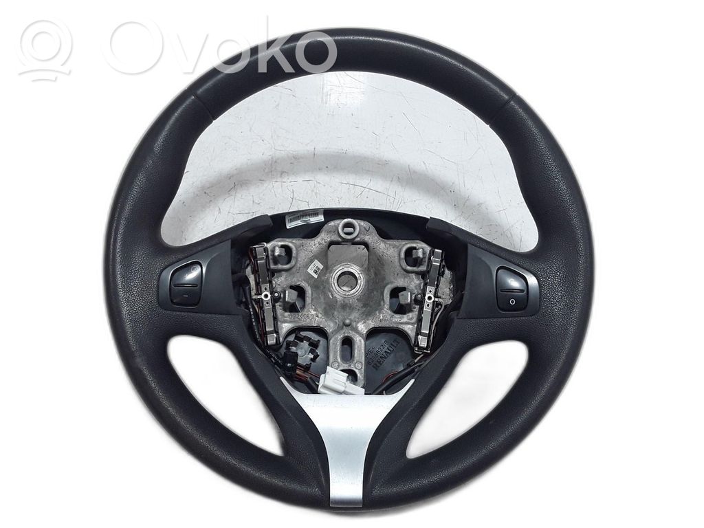 Renault Clio IV Ohjauspyörä 