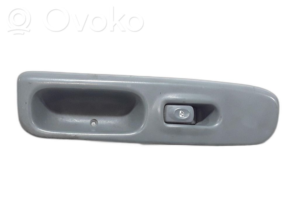 Renault Twingo I Electric window control switch 