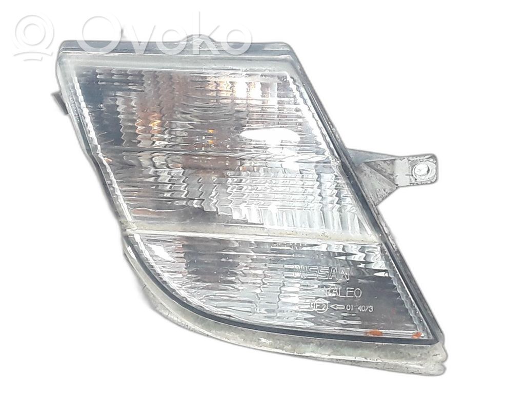 Nissan Micra Semnalizator față 
