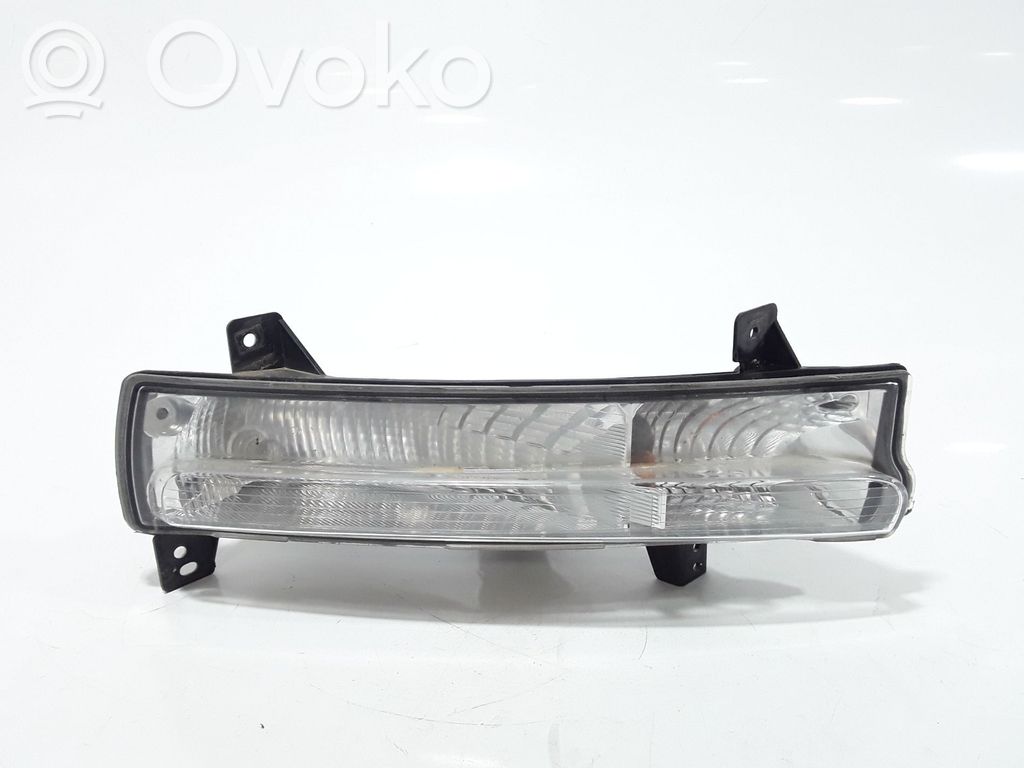 Front indicator light   68266926AB,20232337,4889163,VDMS13
