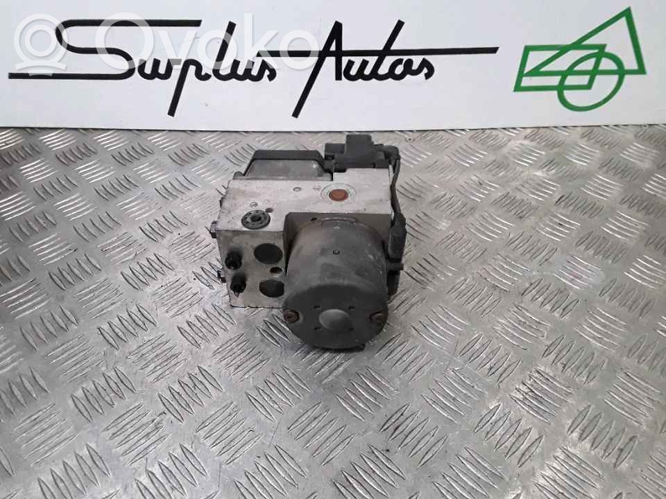 Audi A6 S6 C4 4A ABS-pumppu 