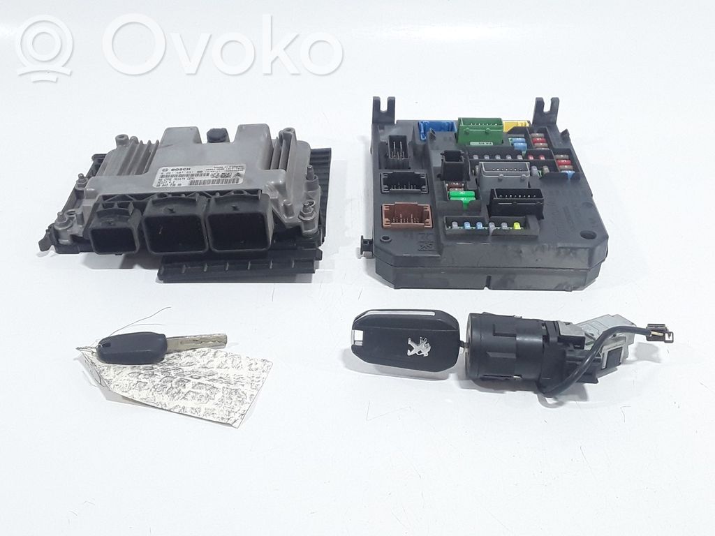 Peugeot 3008 II Engine ECU kit and lock set 