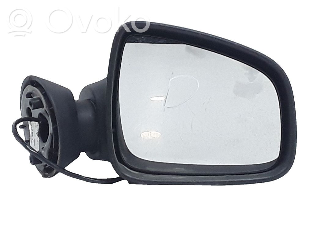 Dacia Duster Front door electric wing mirror 