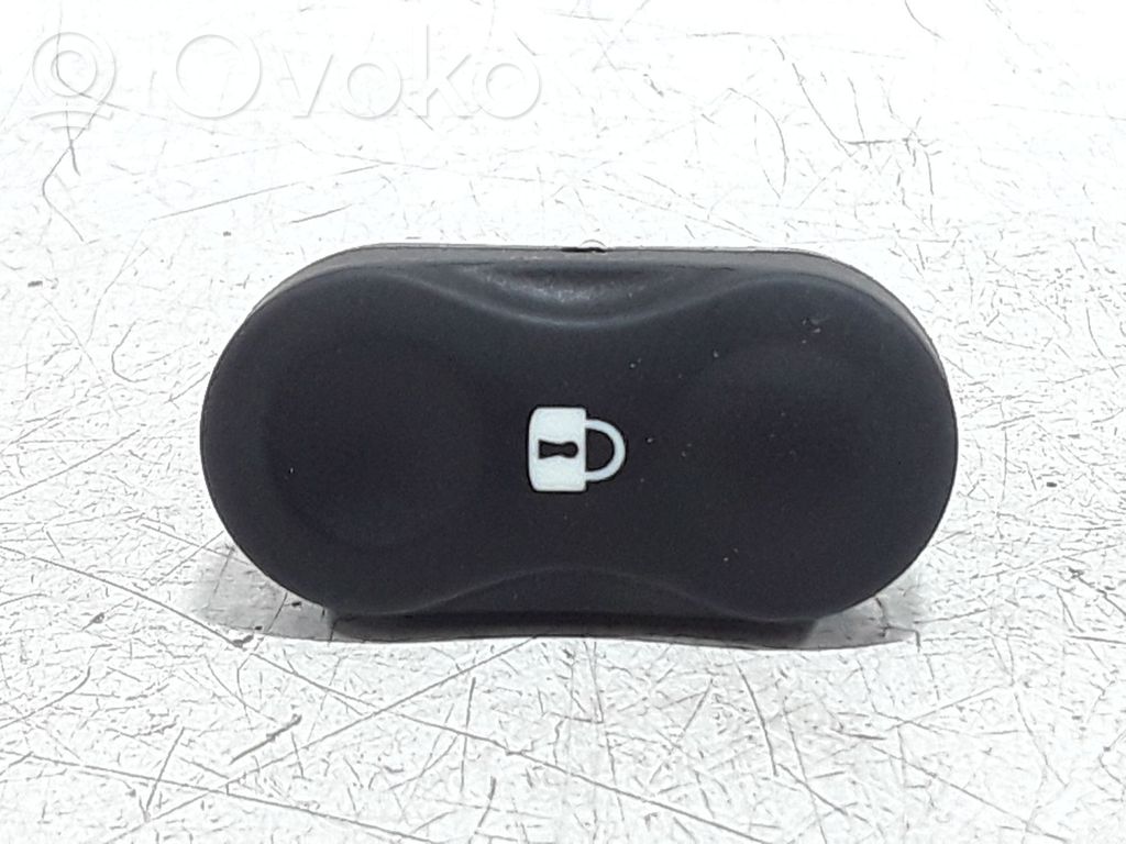 Central locking switch button   8200870250,E2311115,20260227,29641575,VDMS13