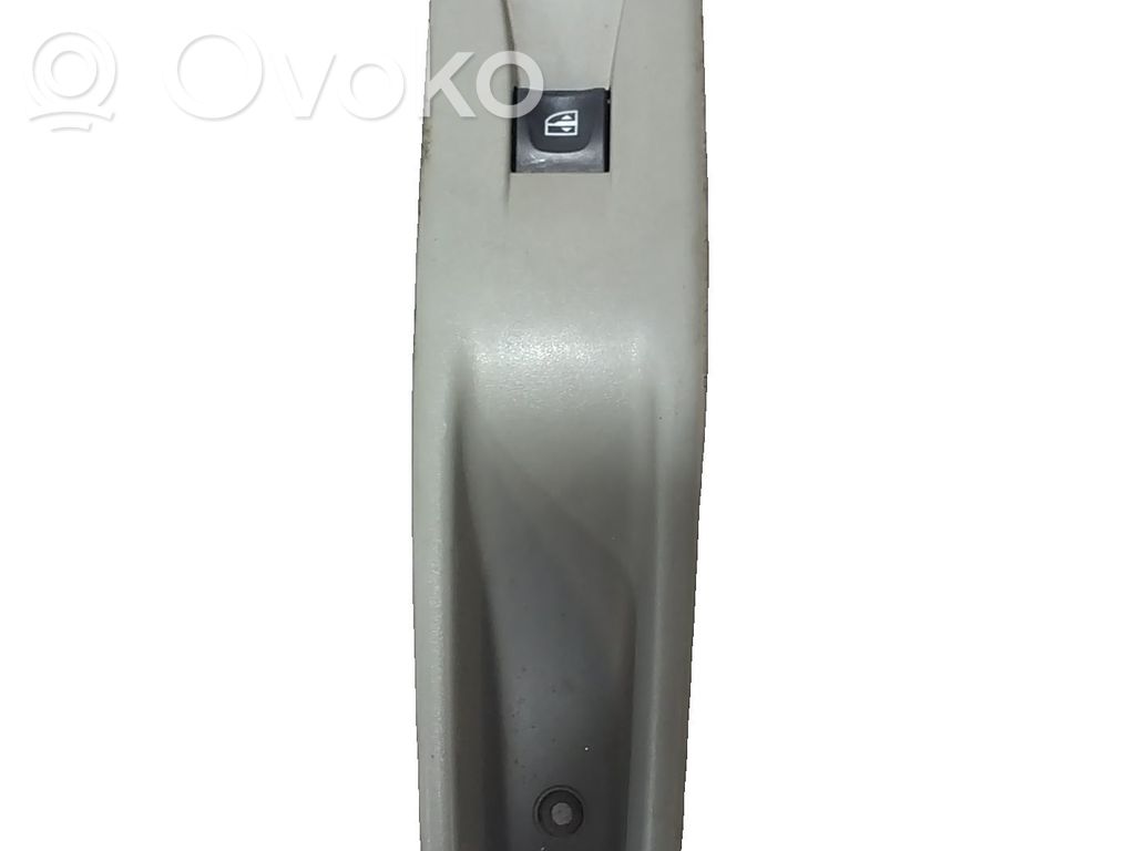 Comutator comandă geamuri electrice   254218614R,829506827R,20252430,29426446,VDMS13