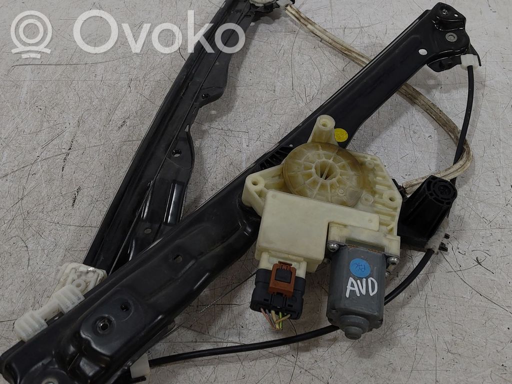 Peugeot 308 Elektryczny podnośnik szyby drzwi przednich