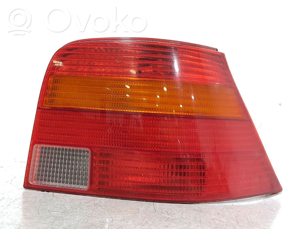 Volkswagen Golf IV Luz trasera/de freno