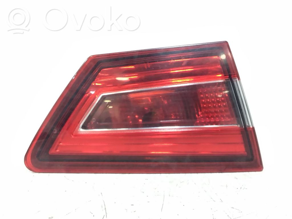 Renault Clio IV Lampă spate în capacul portbagajului