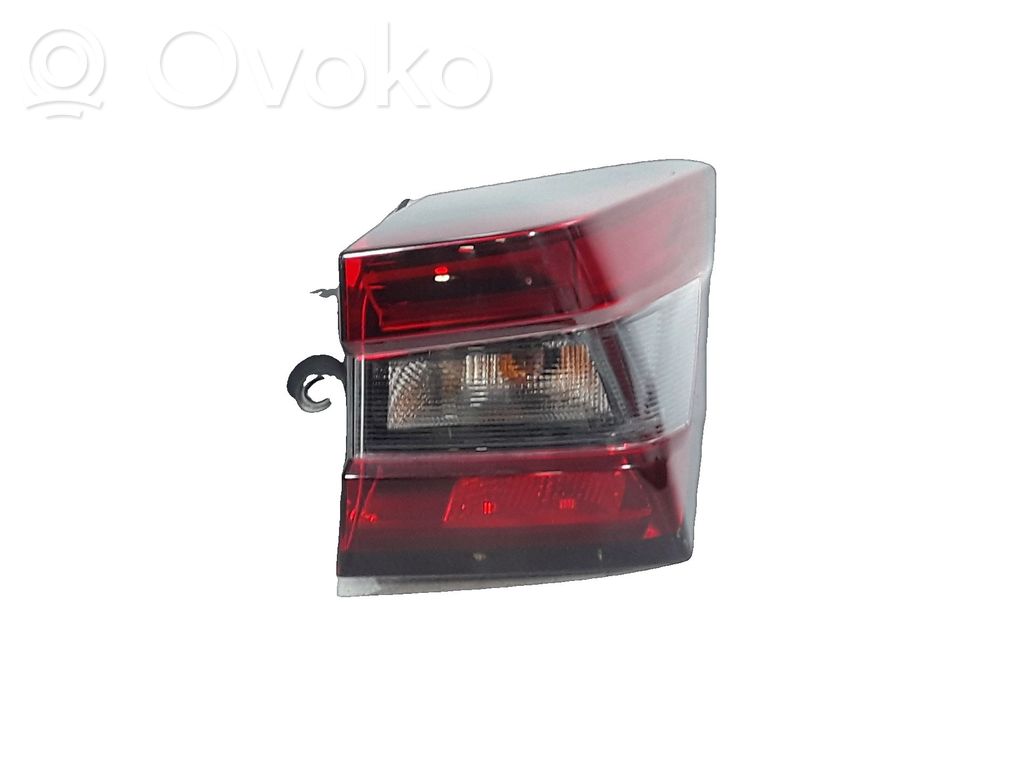 Nissan Juke II F16 Lampa tylna