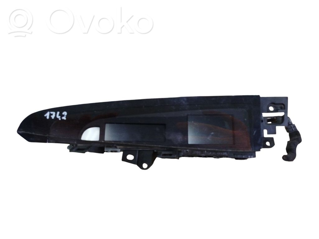 Mazda 3 II Screen/display/small screen 