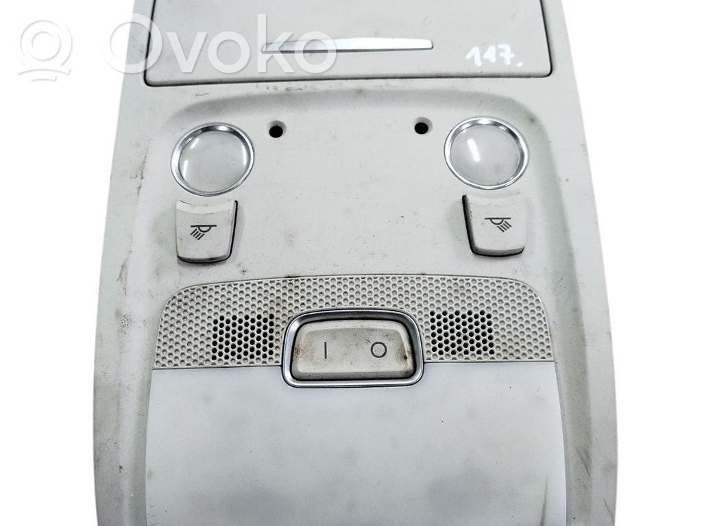 Audi A4 S4 B7 8E 8H Priekinių vietų apšvietimo žibintas 