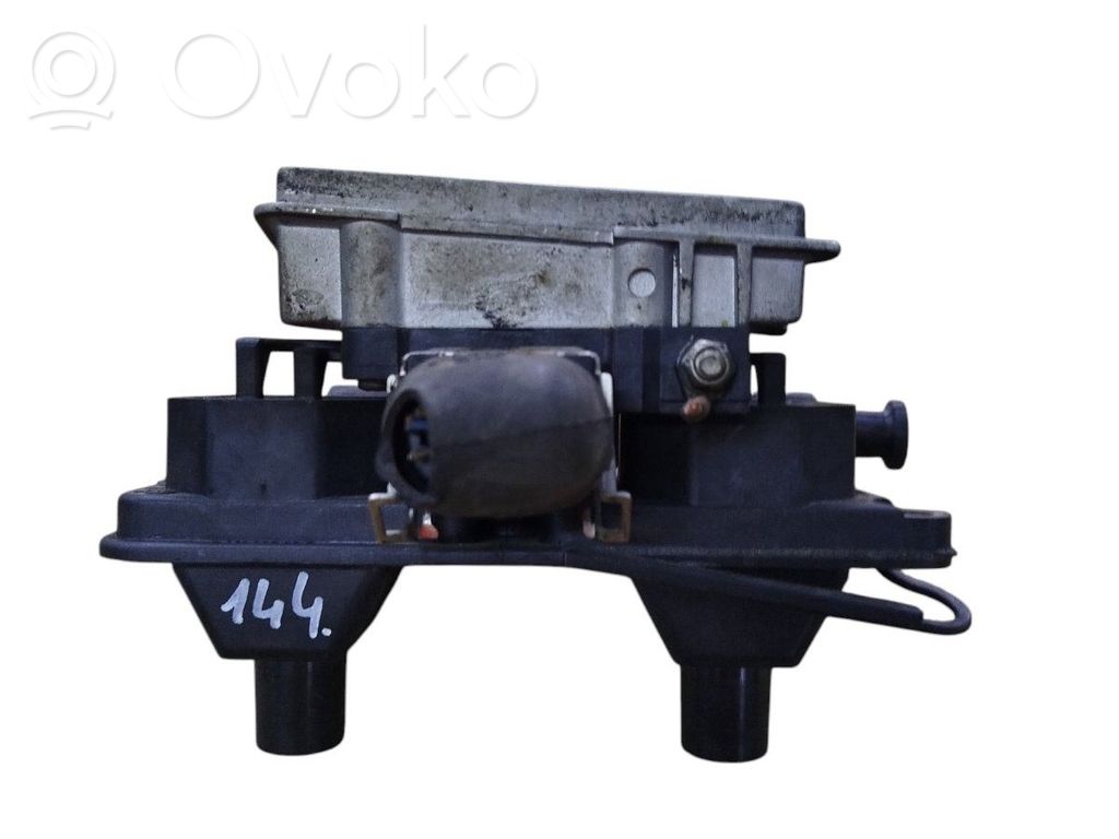 Audi A4 S4 B5 8D Bobine d'allumage haute tension 