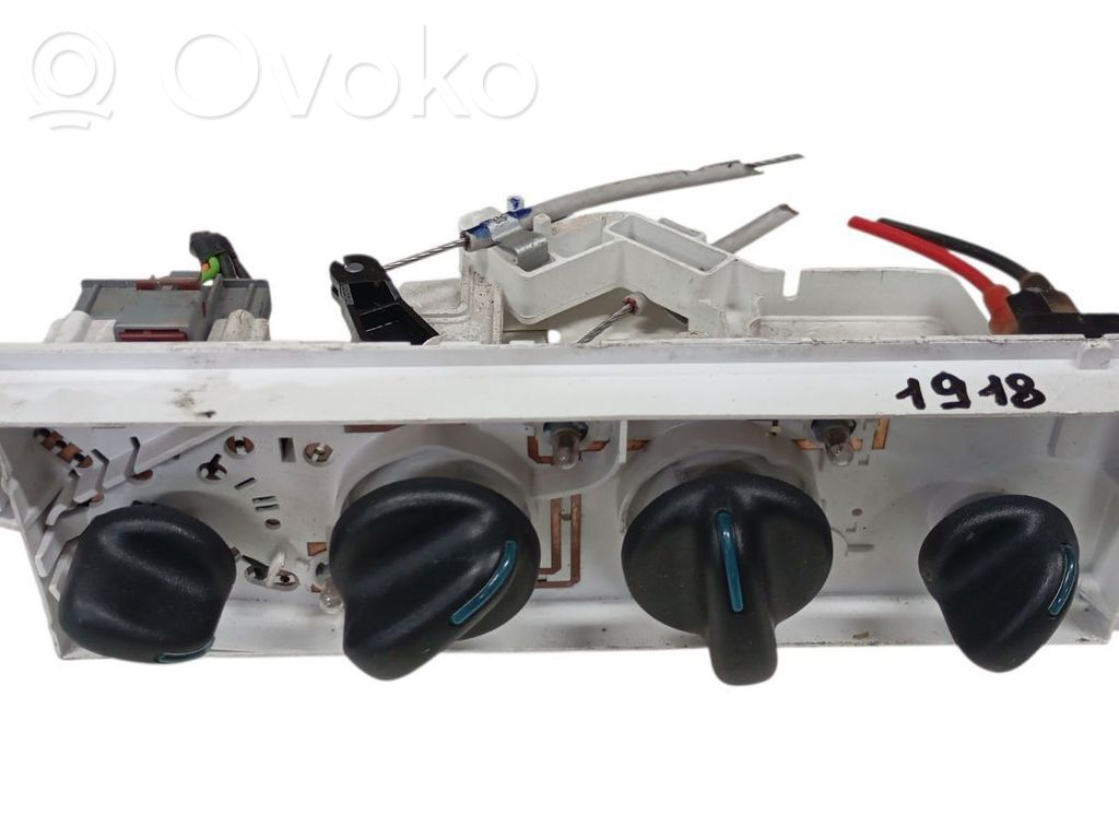 Chrysler PT Cruiser Climate control unit 