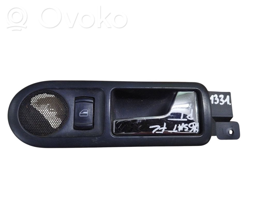 Volkswagen PASSAT B5.5 Klamka wewnętrzna drzwi tylnych 