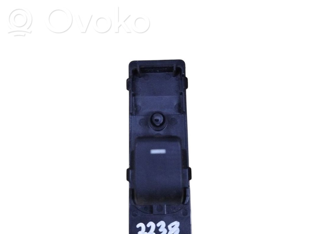 Mazda 6 Electric window control switch 