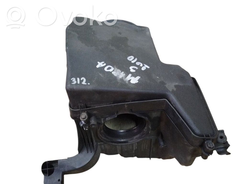 Ford Focus Air filter box 