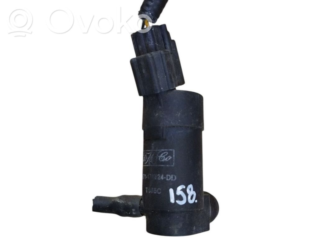 Volvo S40 Windscreen/windshield washer pump 