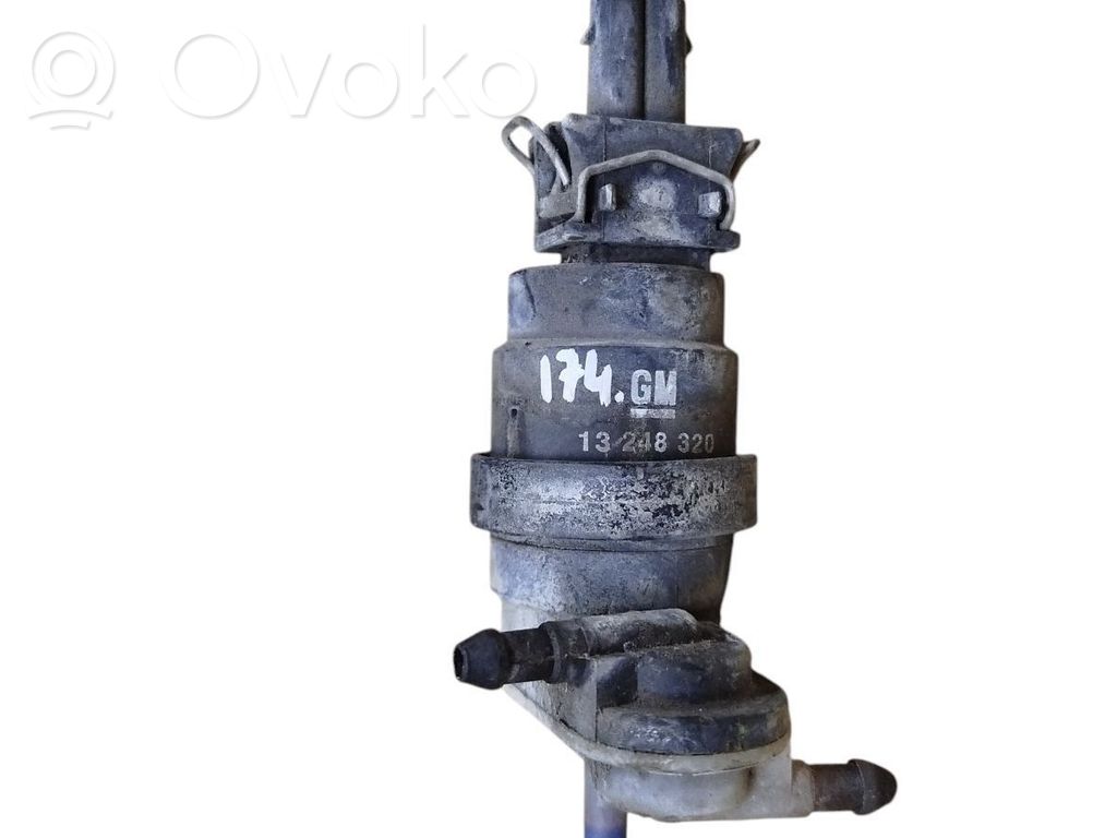Opel Astra H Windscreen/windshield washer pump 