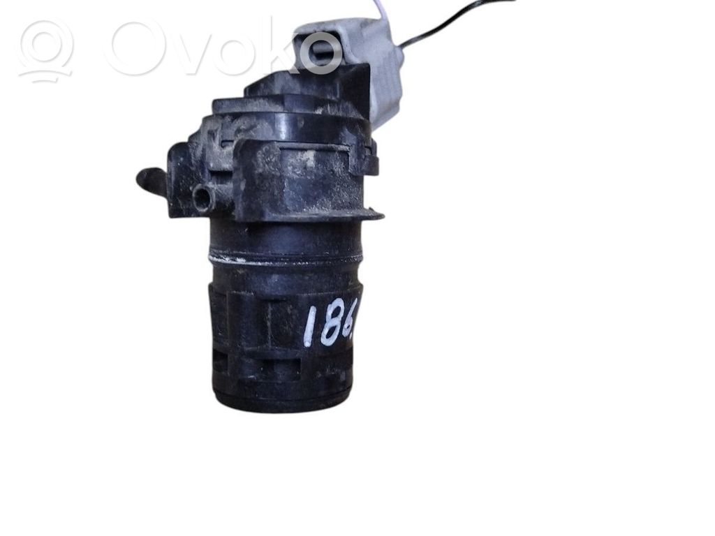Mazda 6 Windscreen/windshield washer pump 