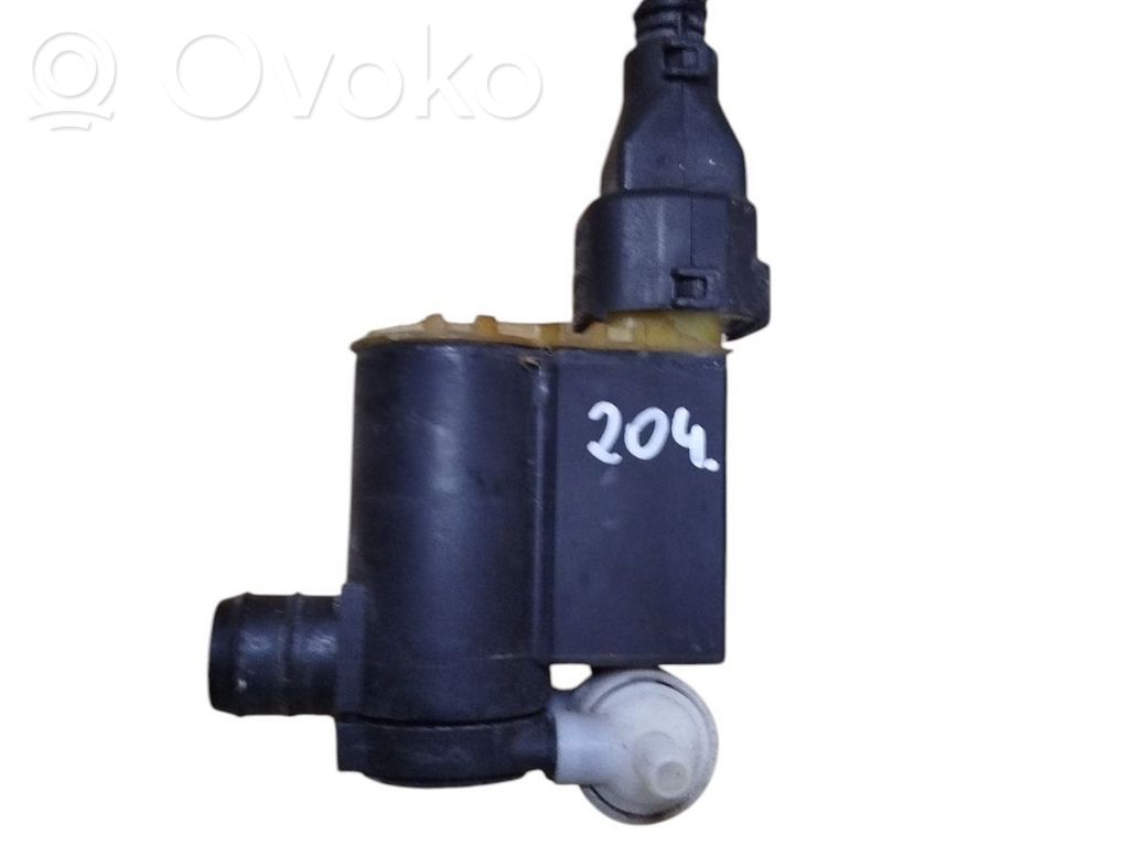 Hyundai Tucson JM Windscreen/windshield washer pump 