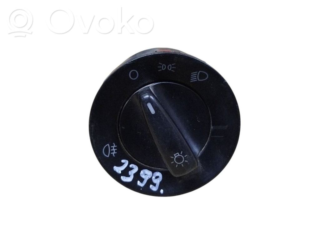 Volkswagen PASSAT B5 Light switch 