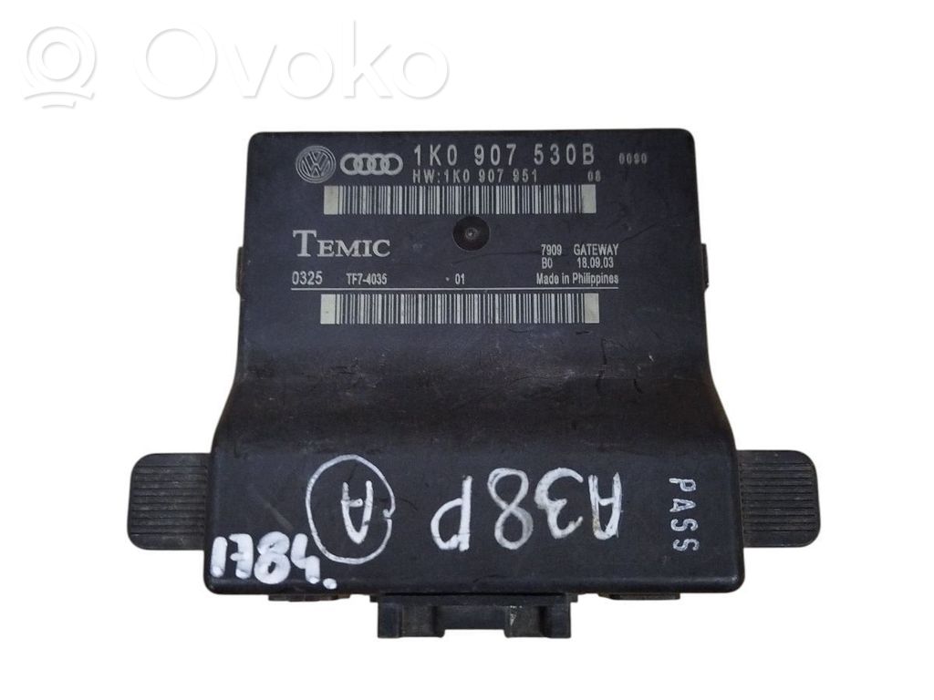 Audi A3 S3 8P Gateway control module 