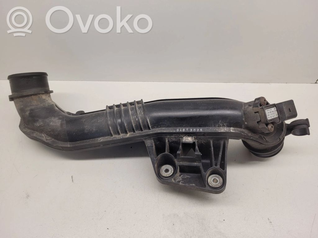 Audi A4 S4 B8 8K Componentă admisie aer 