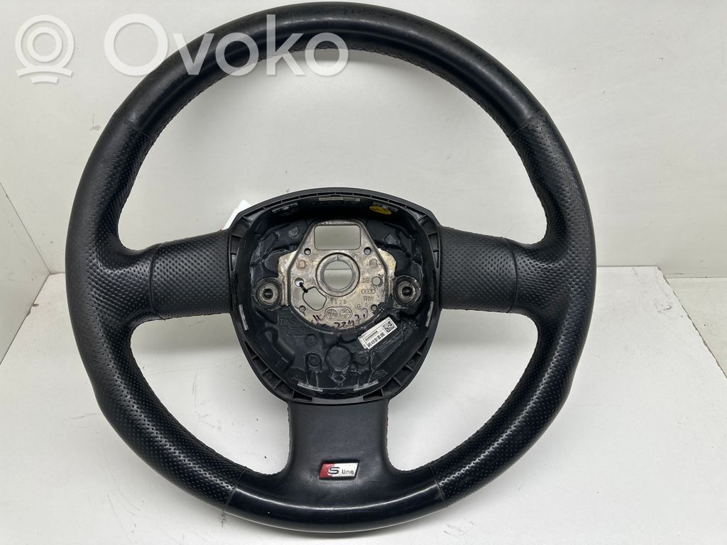 Audi A4 S4 B7 8E 8H Ohjauspyörä 