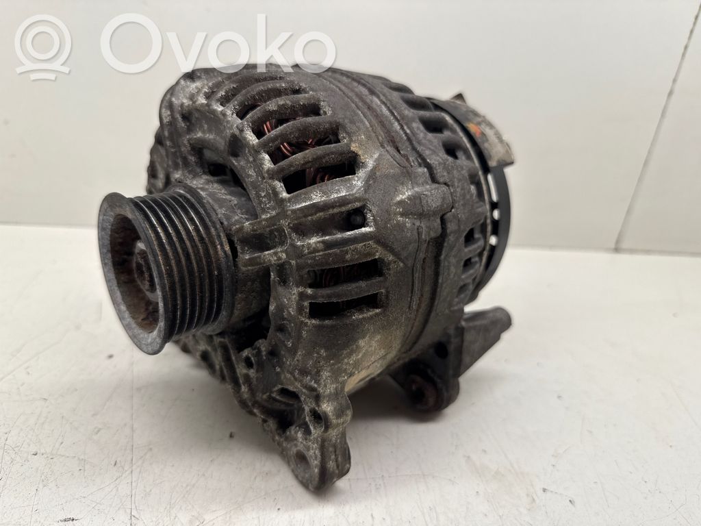Audi A4 S4 B8 8K Generatore/alternatore 