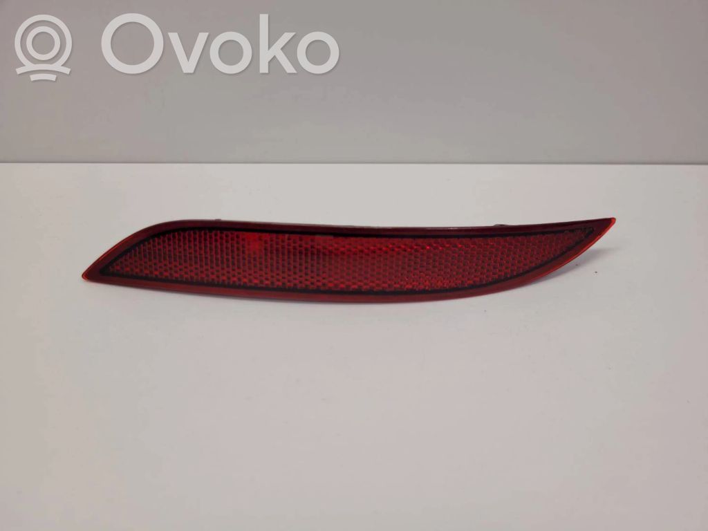 Reflector de faros/luces traseros   8V0945105A