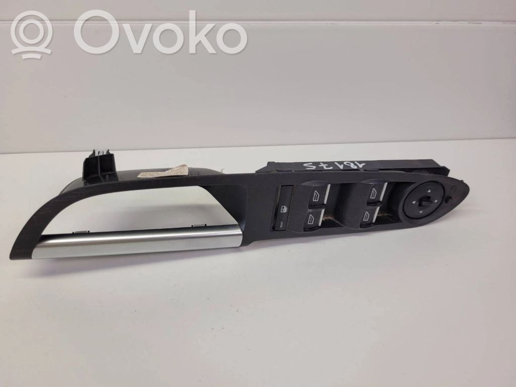 Electric window control switch   F1ET14A132CC