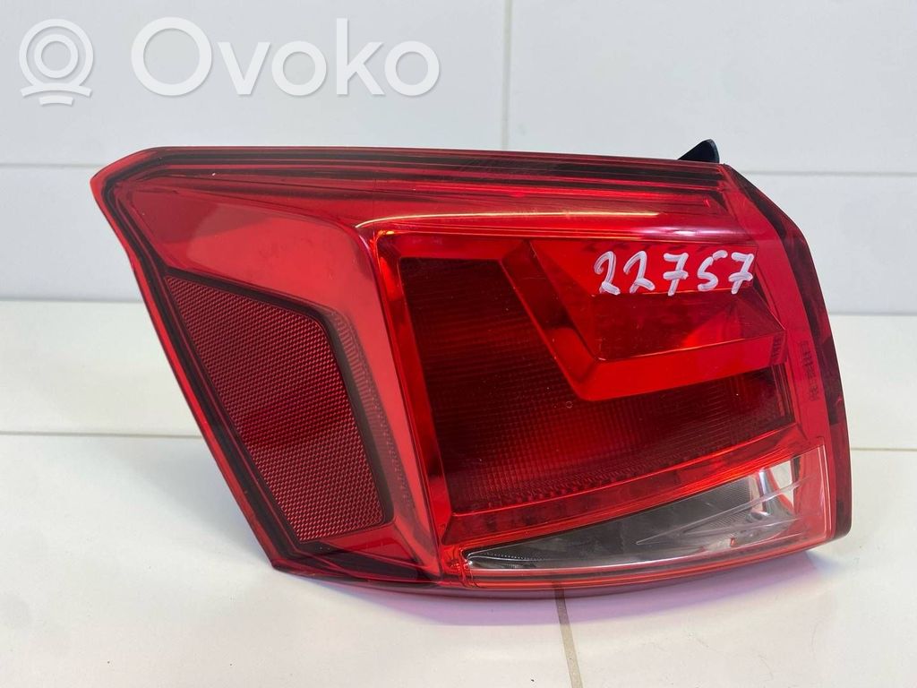 Seat Arona Galinis žibintas kėbule 