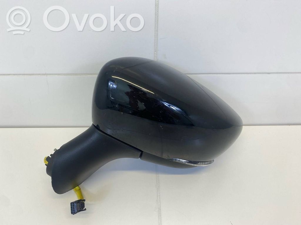 Renault Captur Front door electric wing mirror 