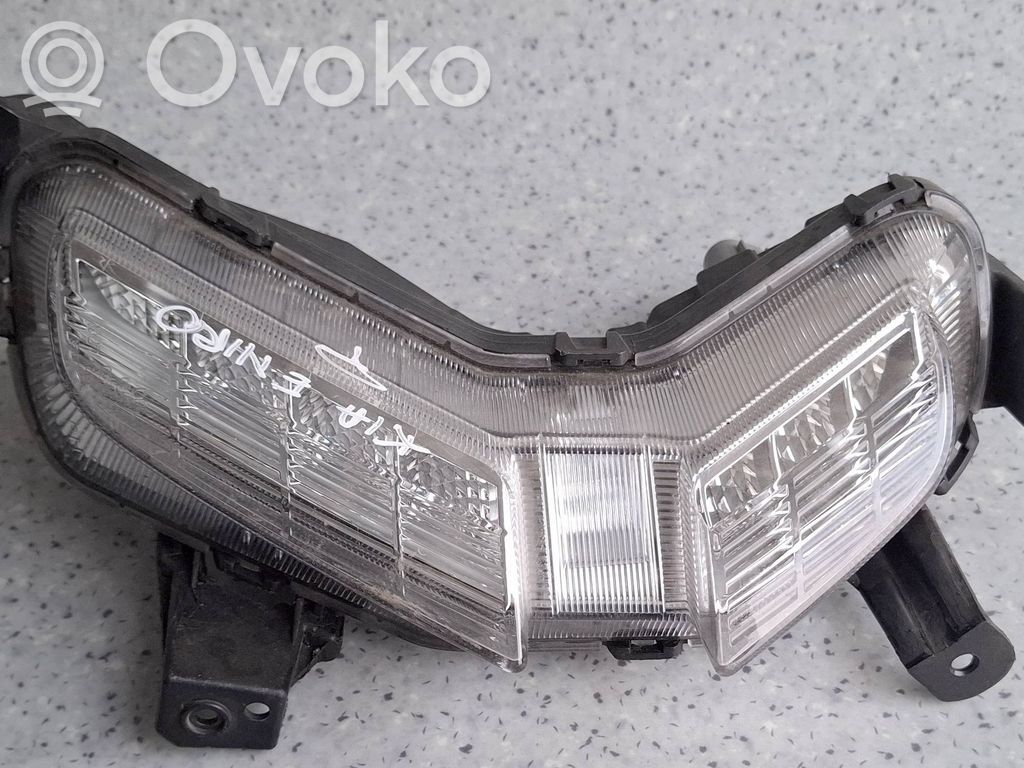 LED Daytime headlight   SE0GU,9220804