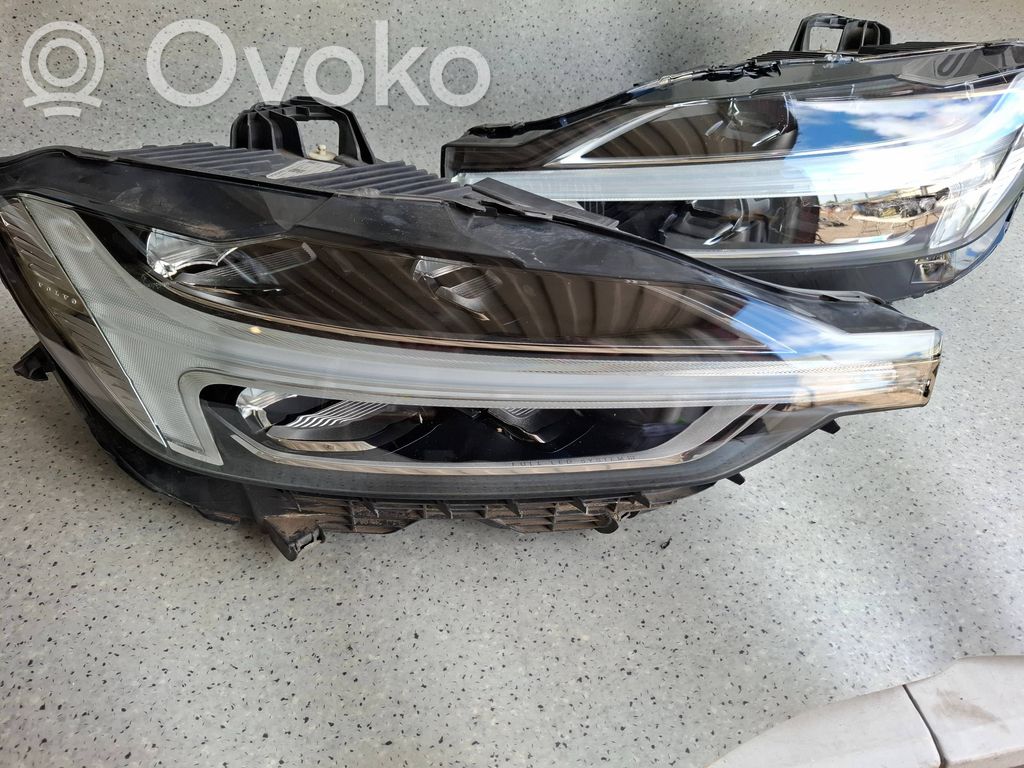 Volvo XC60 Scheinwerfer Satz Set 