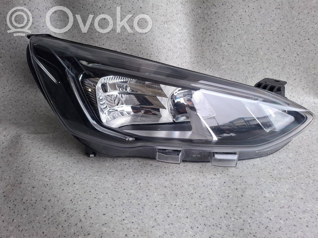Ford Focus Headlight/headlamp 