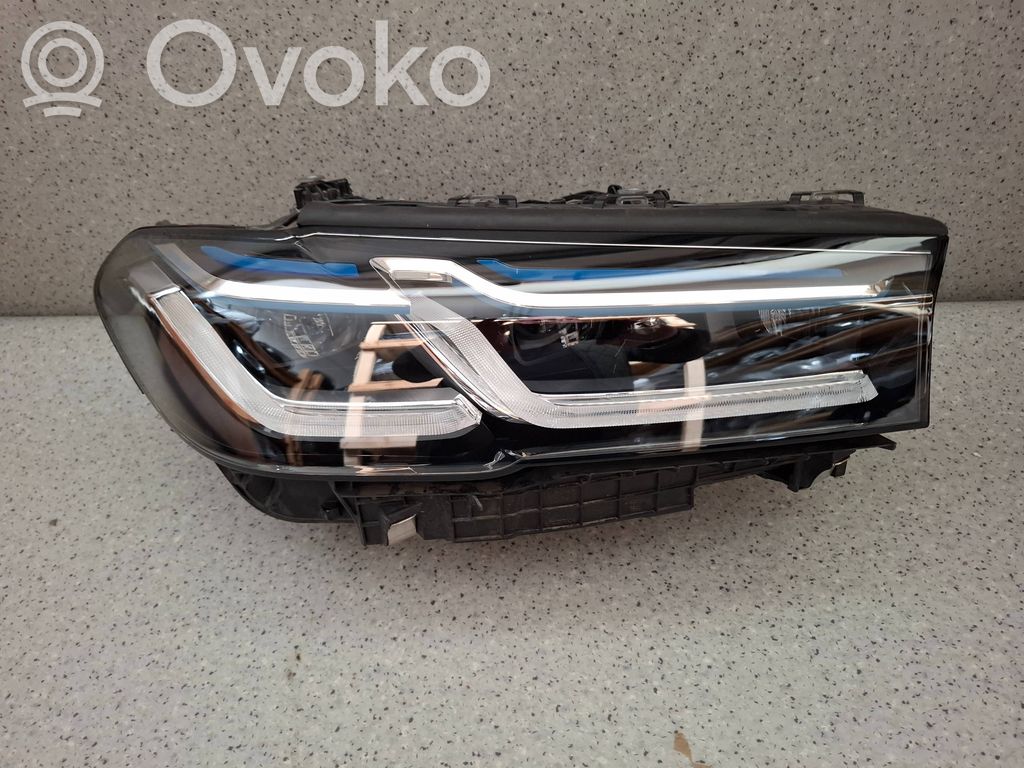 BMW 5 G30 G31 G38 Lampa przednia 