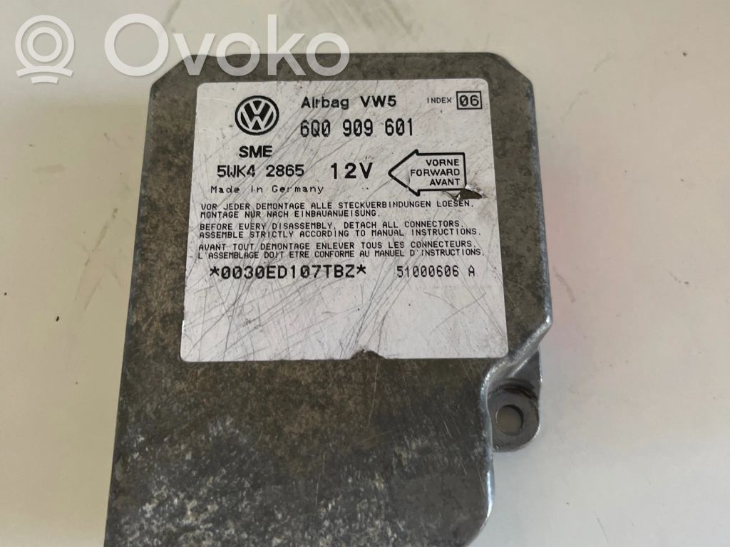 Volkswagen PASSAT B5 Airbag control unit/module 