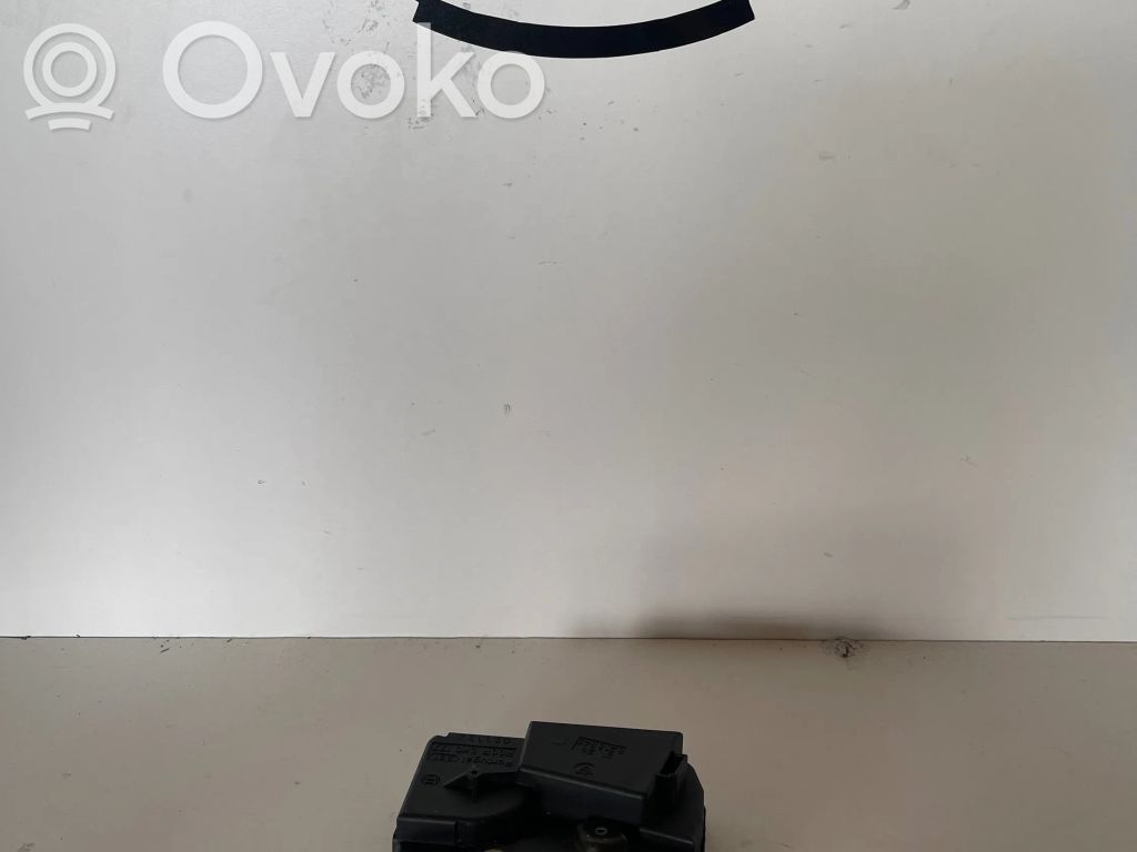 BMW 3 E46 Tailgate window lock/catch/latch 