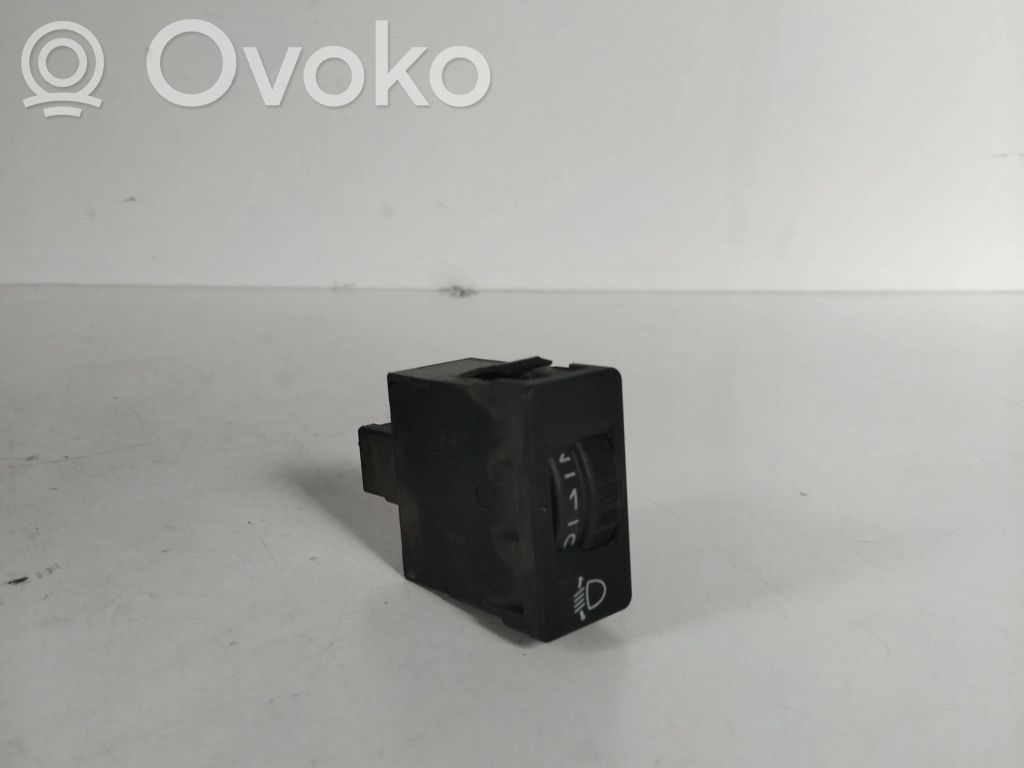 Headlight level height control switch   96384422