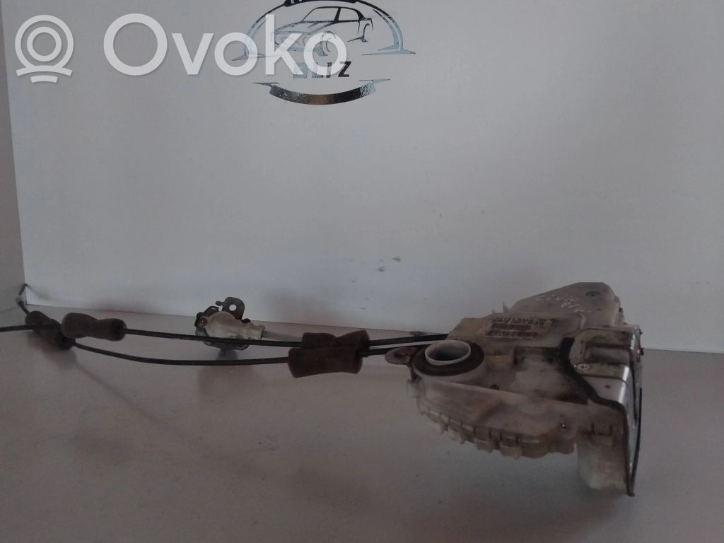 Honda Civic Priekšpusē slēdzene 