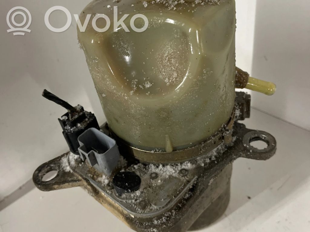 Volvo V50 Ohjaustehostimen pumppu 