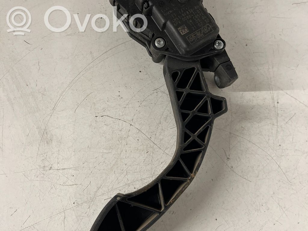 Volvo V50 Accelerator throttle pedal 