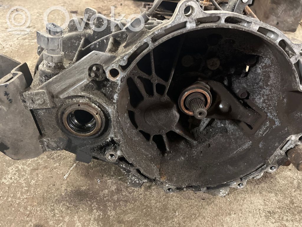 KIA Ceed Mehāniska 6 ātrumu pārnesumkārba 