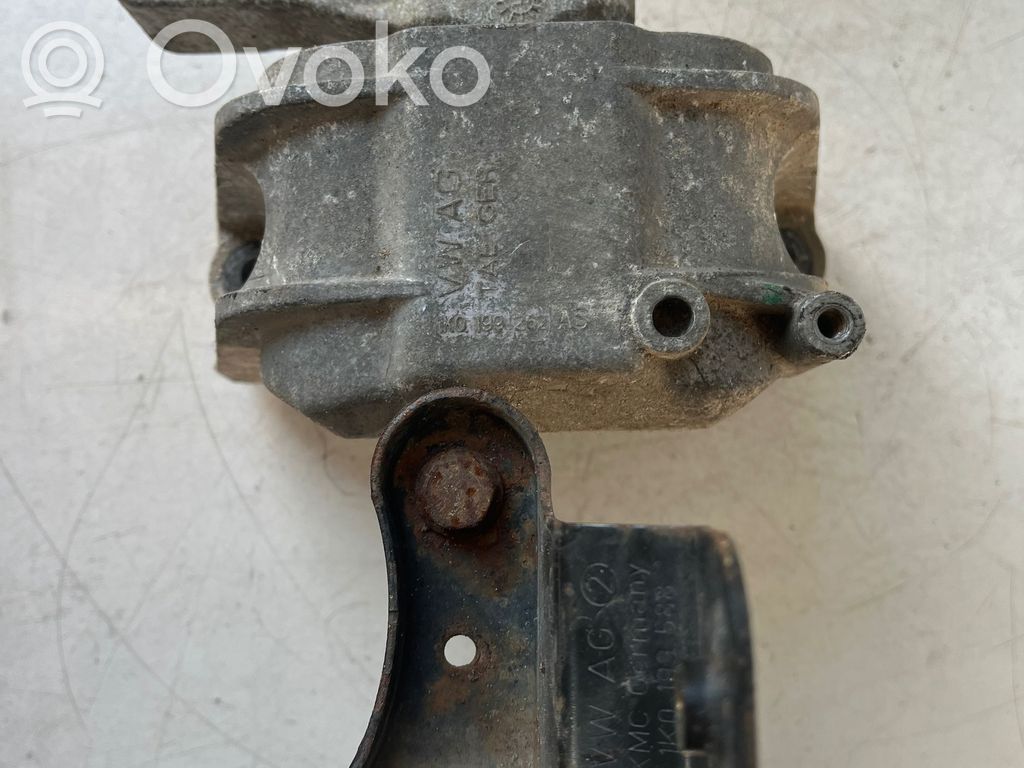 Volkswagen Touran I Engine mount bracket 