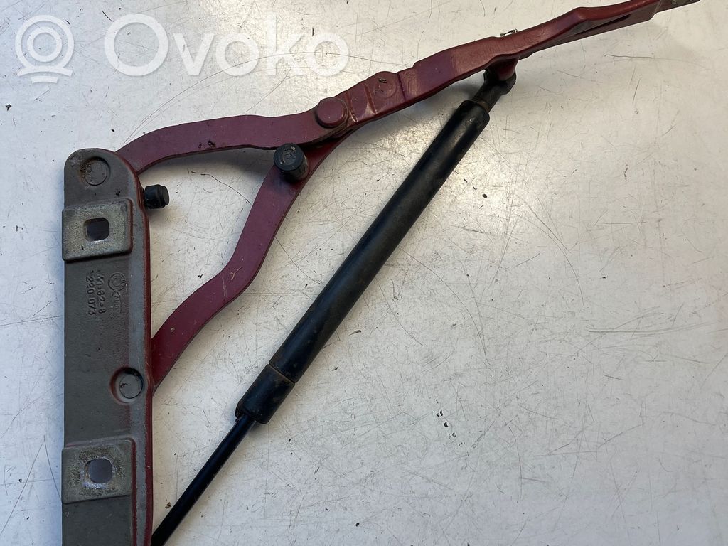 BMW 3 E46 Tailgate/trunk/boot hinge 